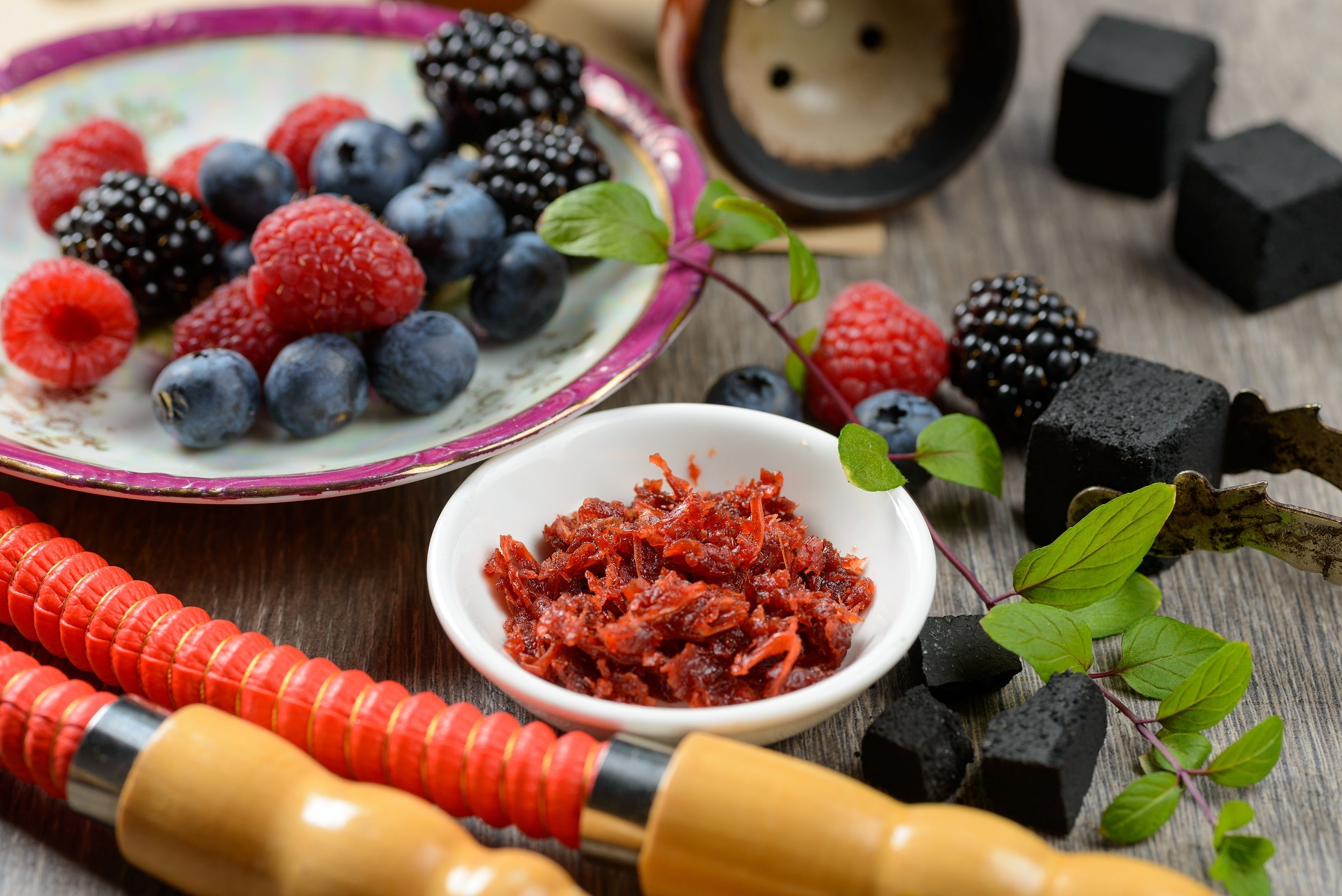 Decoding the Most Popular Hookah Flavors: Al Fakher, Fumari, Starbuzz, Afzal, and Paan Raas