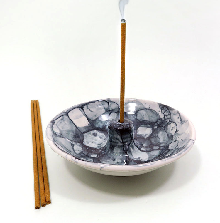 PREMIUM CERAMIC INCENSE HOLDER